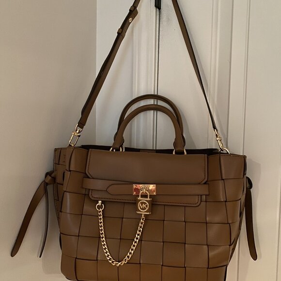 Michael Kors Medium Brown Handbag with Gold Hardware - Picture 8 of 11